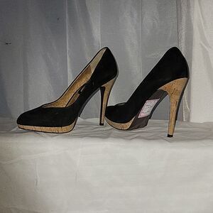 CHARLES DAVID SZ 8 pumps